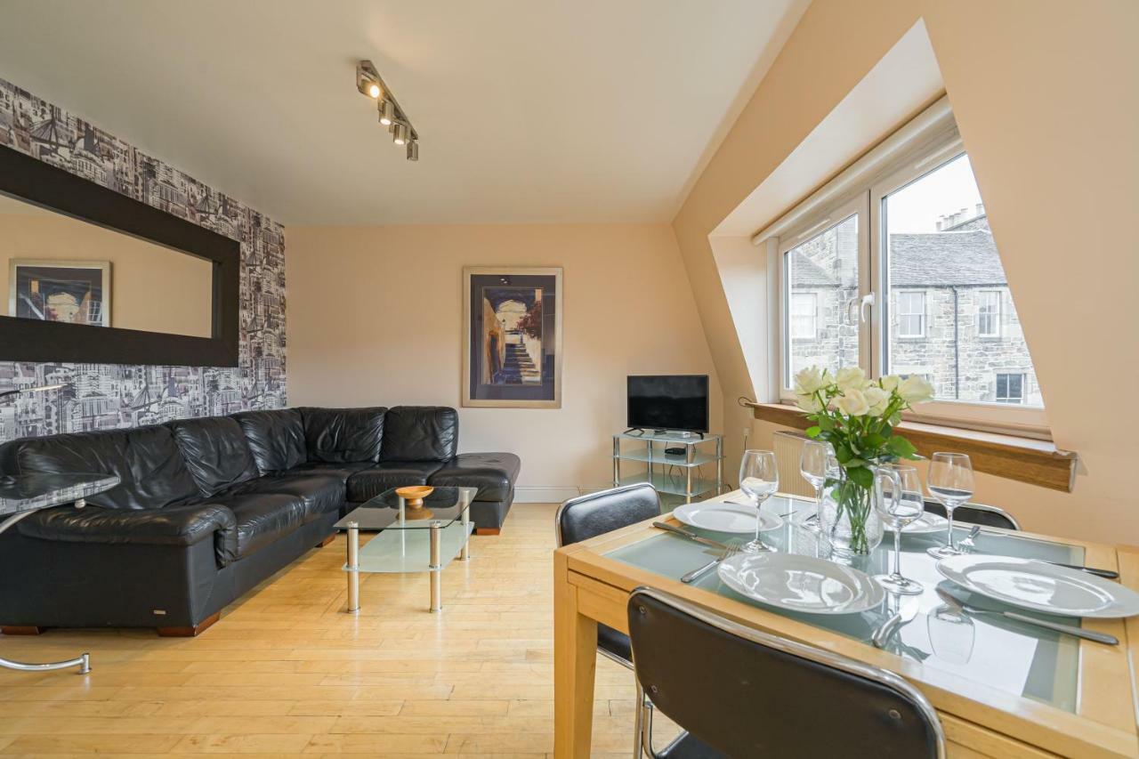 2 Bedroom Central Apartment With Stunning Castle View Edinburgh Bagian luar foto